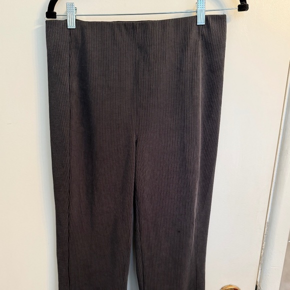 Lululemon Ribbed Softstreme Zip-Leg HR Cropped Pants Size 10 - Picture 1 of 5